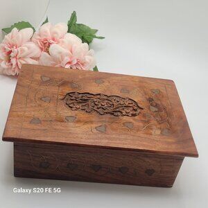 Vintage Hand Carved Hinged Wood Trinket Box With Brass Inlay Leaves